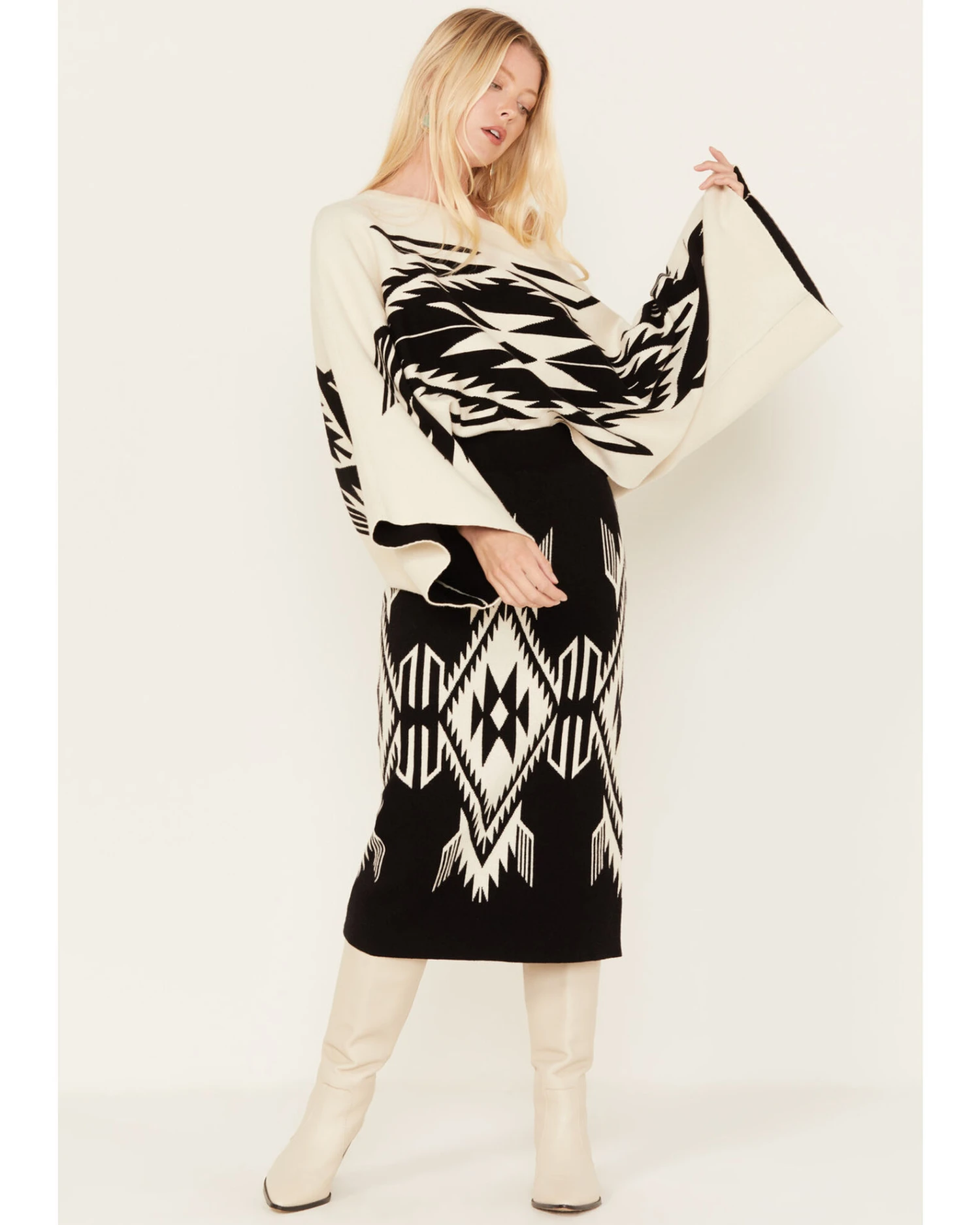 Ariat Women's Chimayo Intarsia Southwestern Knit Midi Sweater Skirt - Image 4