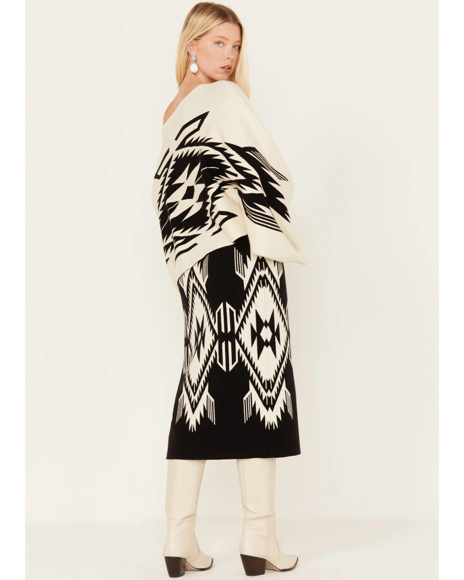 Ariat Women's Chimayo Intarsia Southwestern Knit Midi Sweater Skirt - Image 3