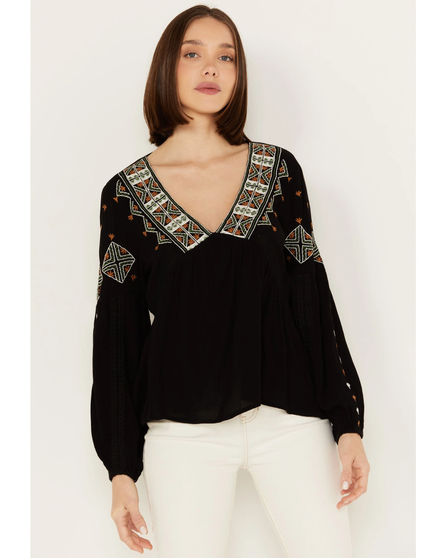 Shyanne Women's Embroidered Boho Top - Image 3